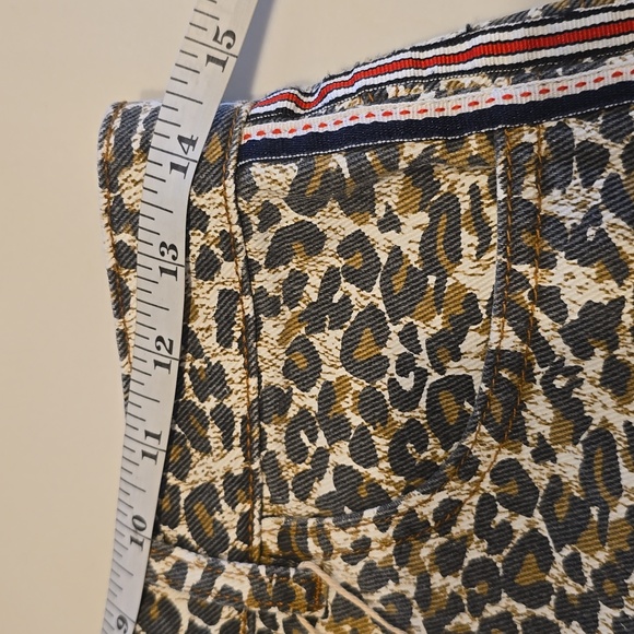 Chelsea & violet frayed leopard animal print shorts Daisy Dukes NEW 27 29 HOT - Picture 10 of 10